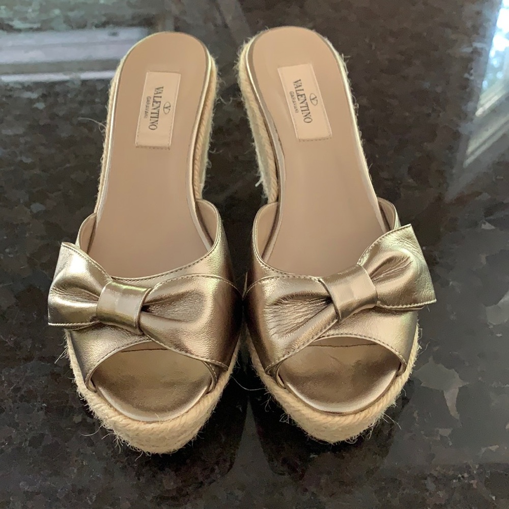 Valentino Garavani Mena Bow Espadrille Wedges